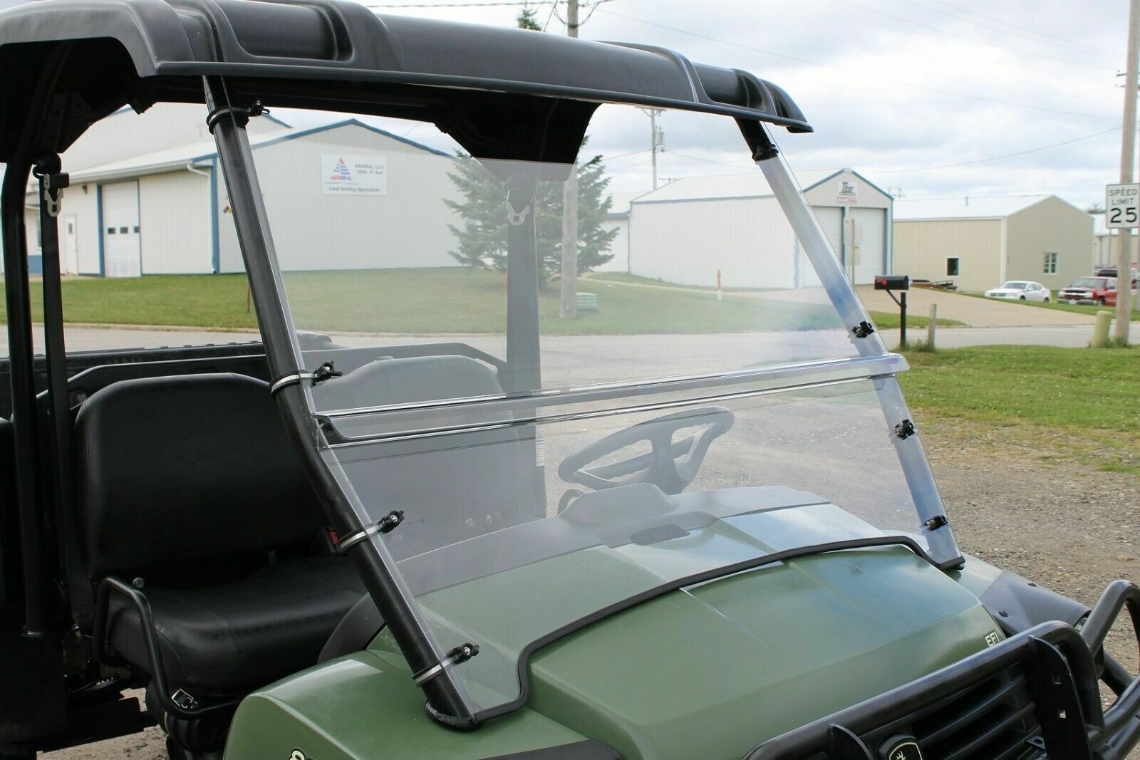 John Deere HPX 4x4, XUV 620i, 625i, 825i, 850D, 855D Windshield