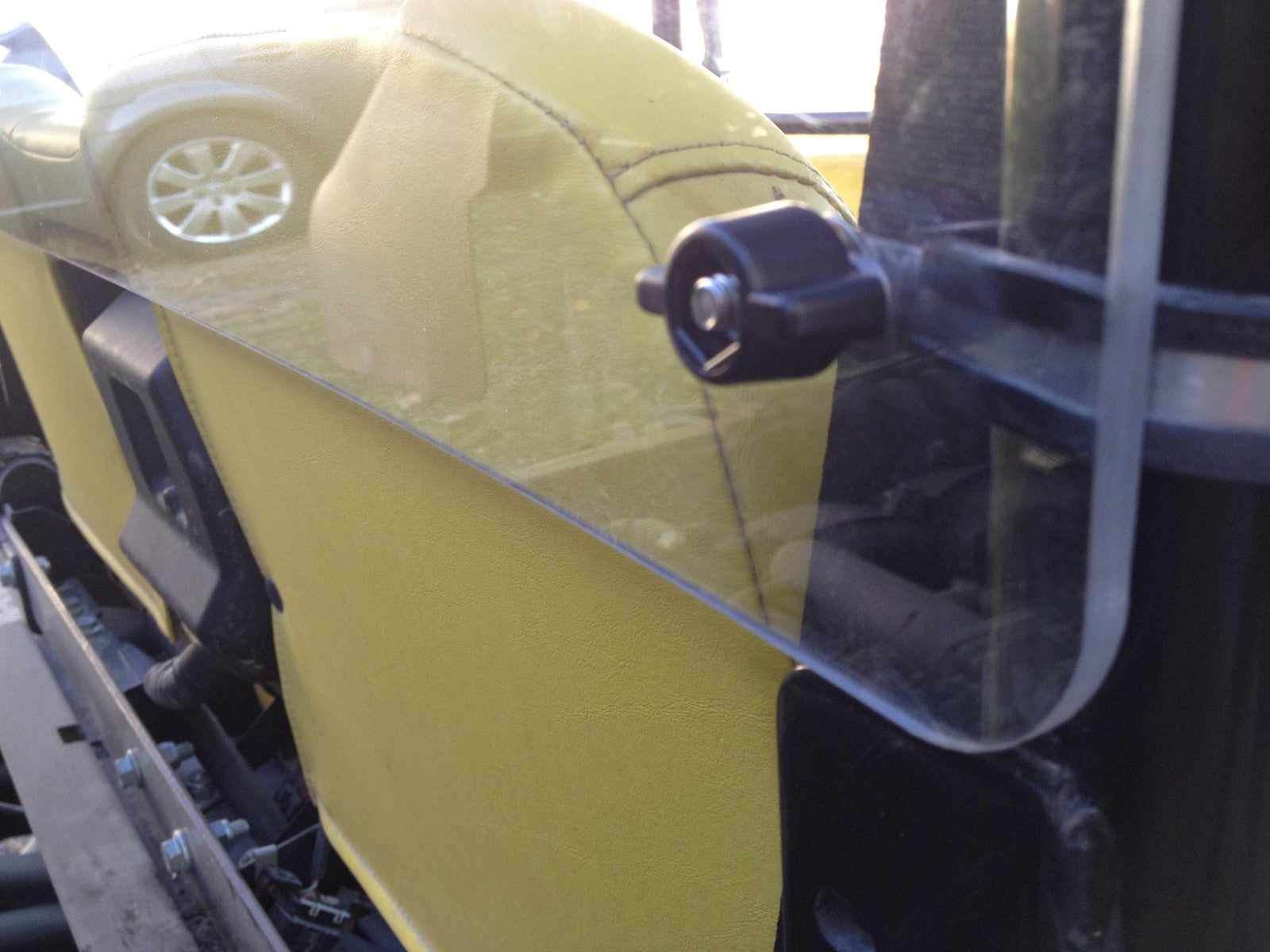 JOHN DEERE GATOR HPX 4x4 XUV 620I 625I 825I REAR WINDSHIELD SALE!!!!
