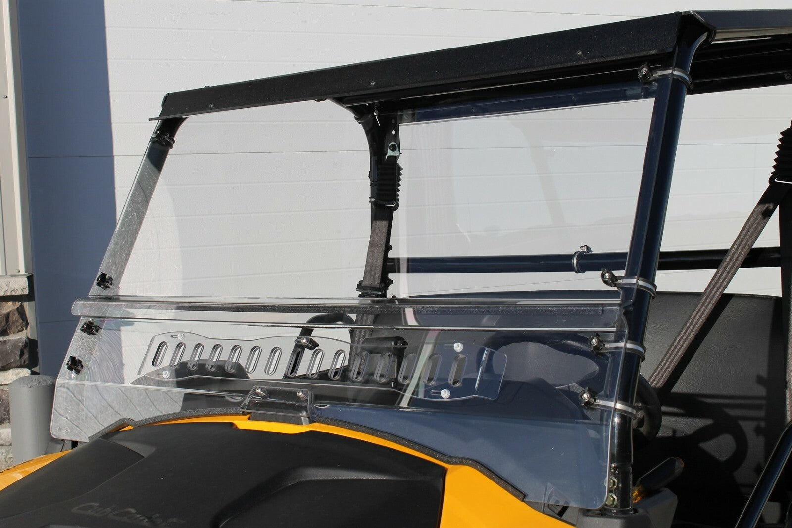 CUB CADET CHALLENGER M 550/ M 750 YEAR 2021+ 2 PIECE VENTED WINDSHIELD