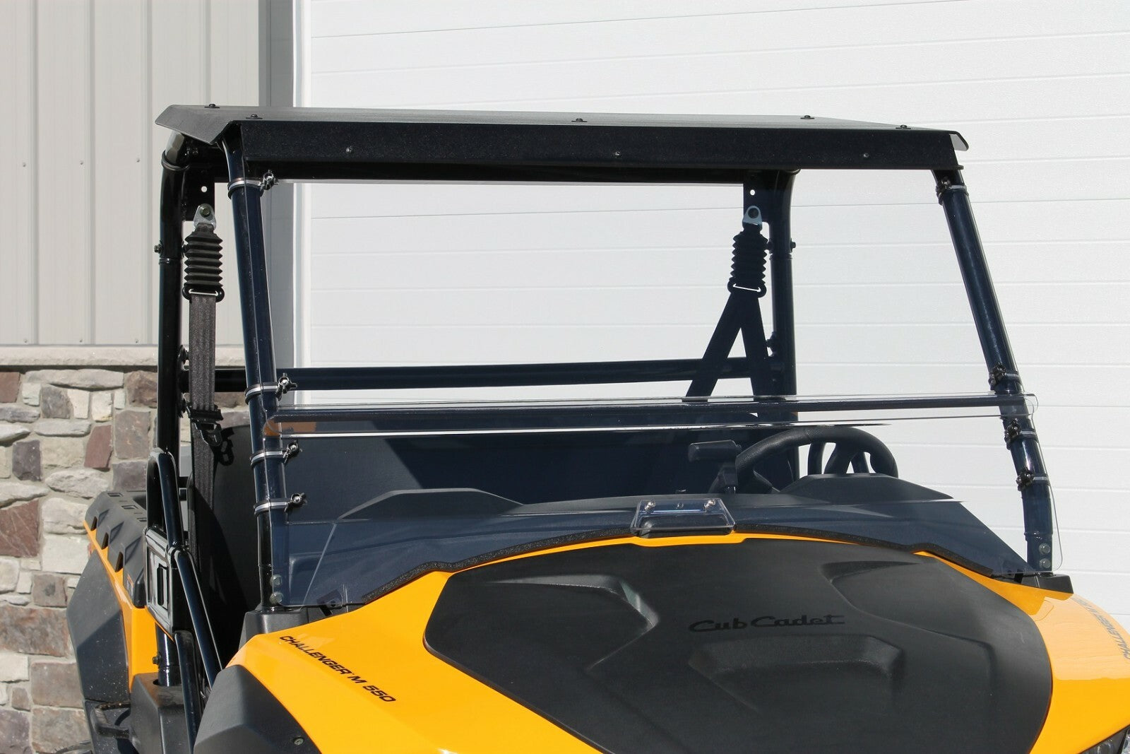 CUB CADET CHALLENGER M 550/ M 750 YEAR 2021+ 2 PIECE NON-VENTED WINDSHIELD