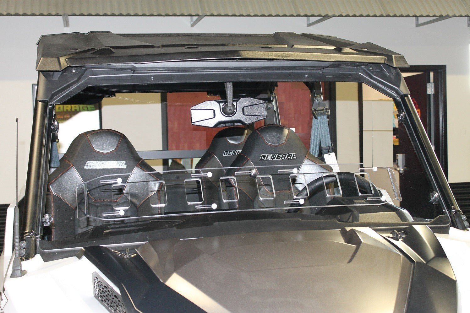 POLARIS GENERAL 1000 VENTED WINDSHIELD